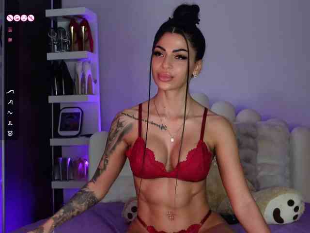 AngelaMyst's chat room
