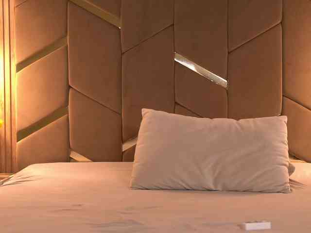 Cinnabon_ga's chat room