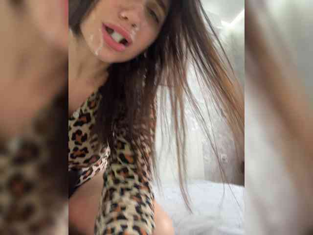 -LeiaProseccina-'s chat room