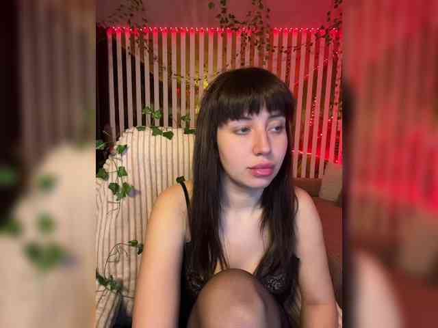 -Violetttttka-'s chat room
