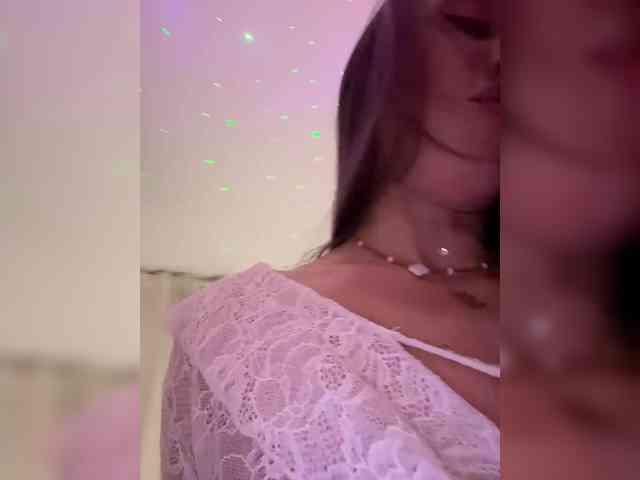 VIP17CoupleDream's chat room