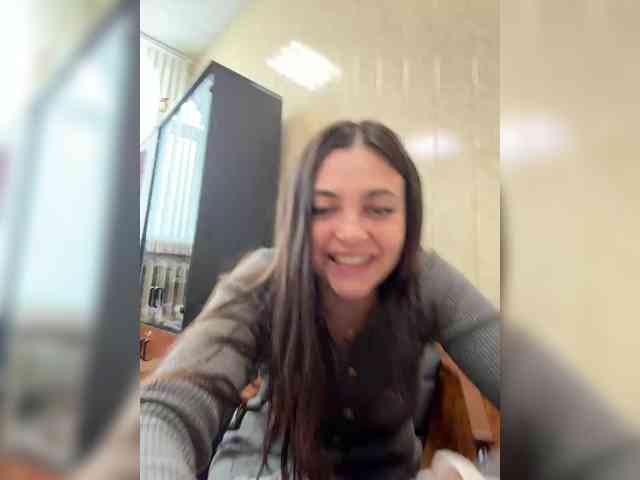 LustySass's chat room