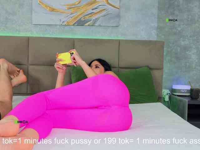-Criss__Alex-__'s chat room
