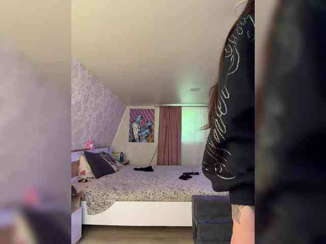 -MaybeBaby-'s chat room