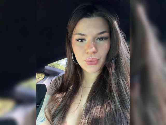 -MaybeBaby-'s chat room
