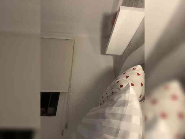 SallyeLeins's chat room