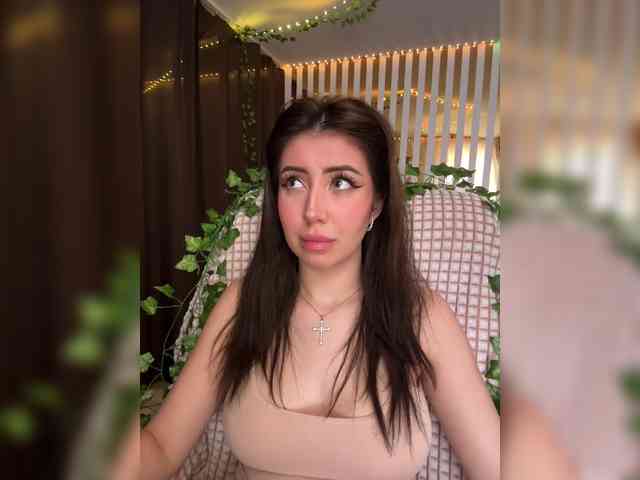 -Violetttttka-'s chat room