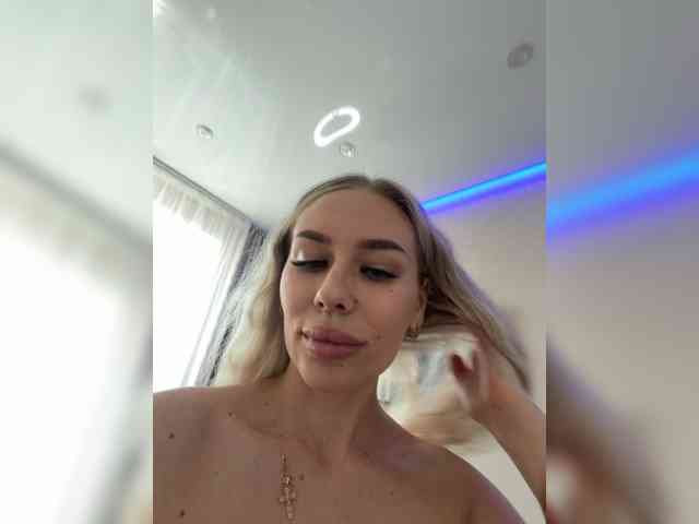 -Lovensesgirl-'s chat room