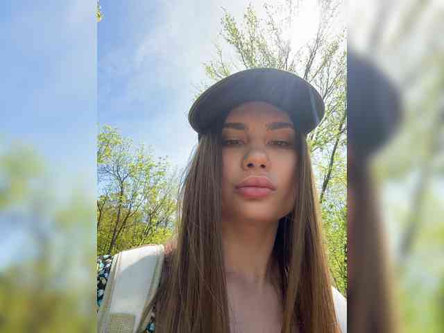 -EmilyBaby-'s chat room