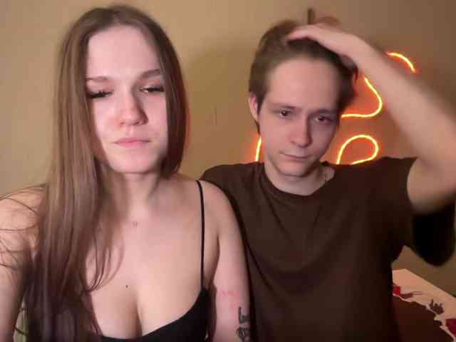 titsDestroy2008's chat room