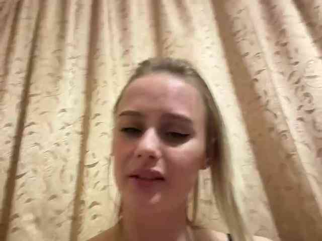 _Katrinka_'s chat room