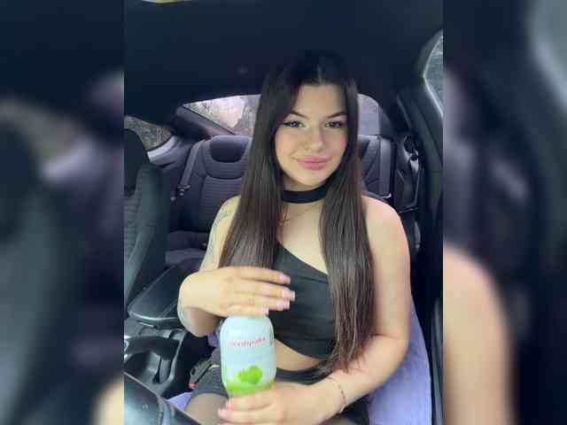 -MaybeBaby-'s chat room