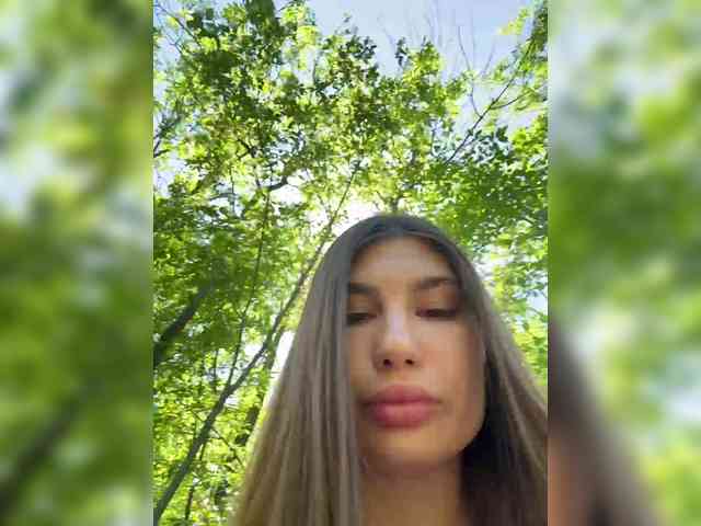 -EmilyBaby-'s chat room