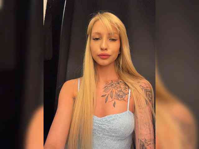 Cristi-Candy's chat room