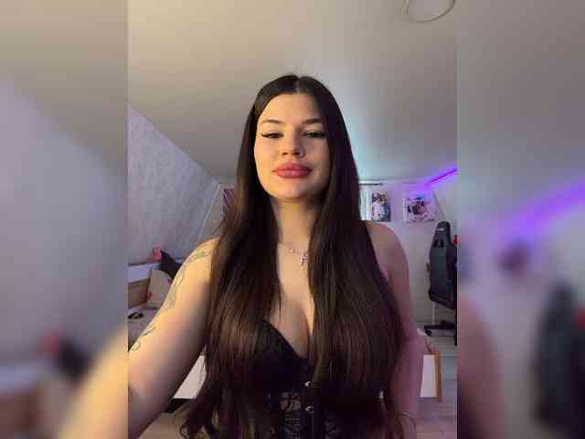 -MaybeBaby-'s chat room