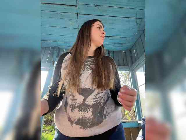 LolaSexxx's chat room