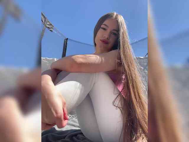 -_-_--------'s chat room