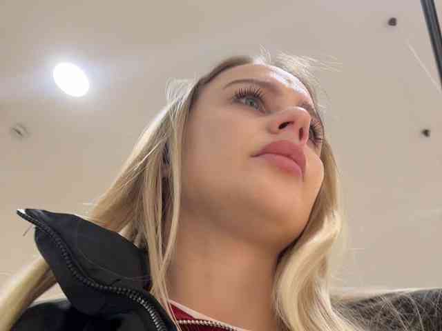 _Katrinka_'s chat room