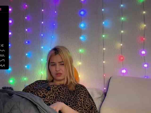 -Zoe-Love-'s chat room