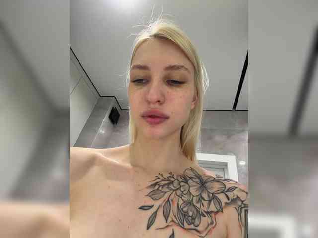 Cristi-Candy's chat room