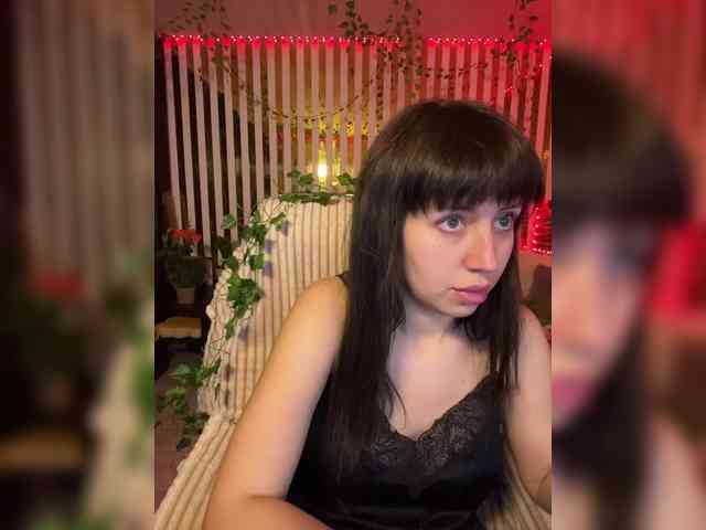 -Violetttttka-'s chat room