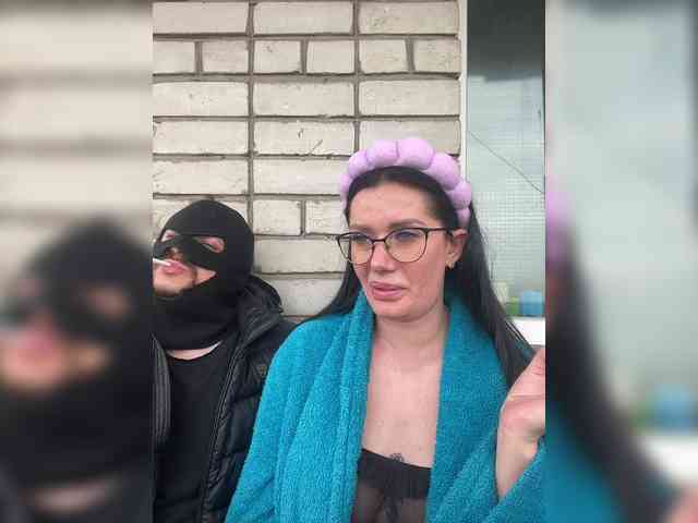 goldencouple's chat room