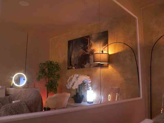 MaddieBryggs's chat room