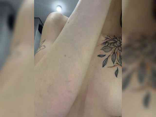 Cristi-Candy's chat room