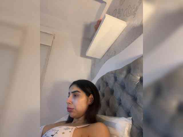 SallyeLeins's chat room