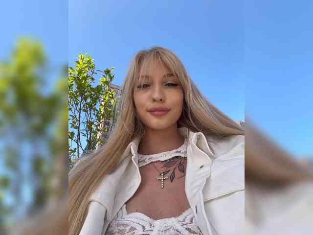 Cristi-Candy's chat room