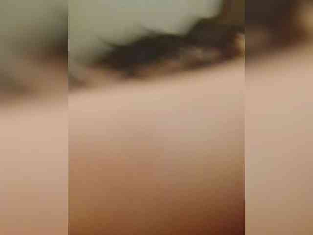 Laylay13's chat room