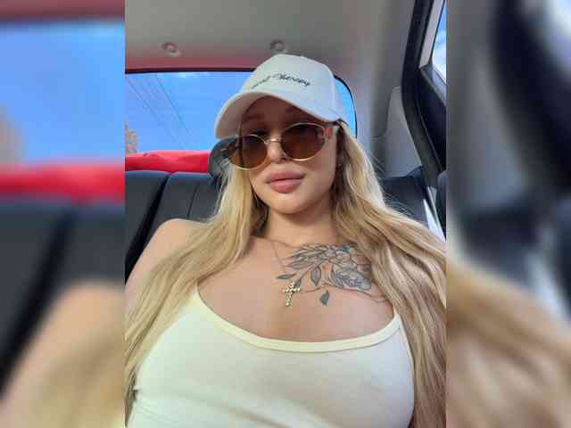 Cristi-Candy's chat room