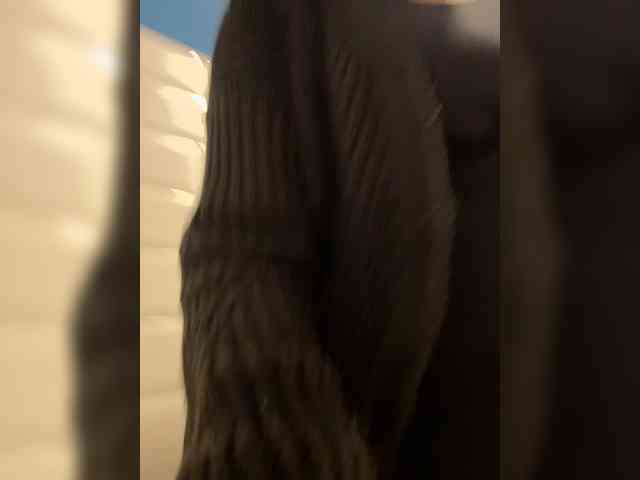 LustySass's chat room