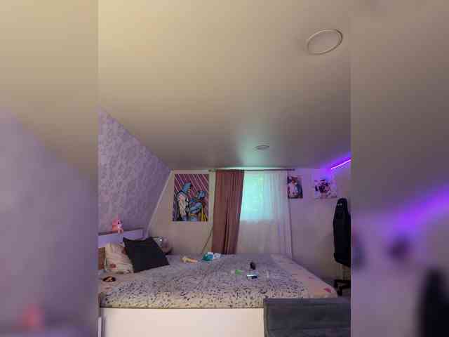 -MaybeBaby-'s chat room