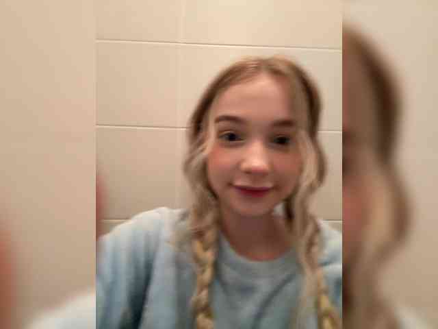 MimiMila's chat room