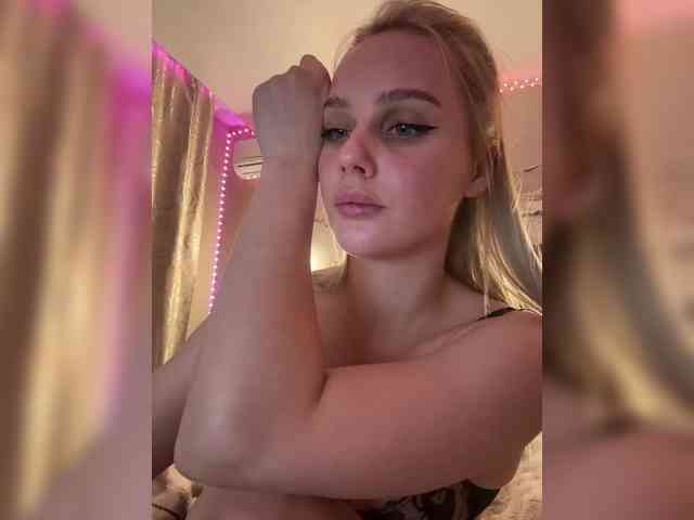 _Katrinka_'s chat room