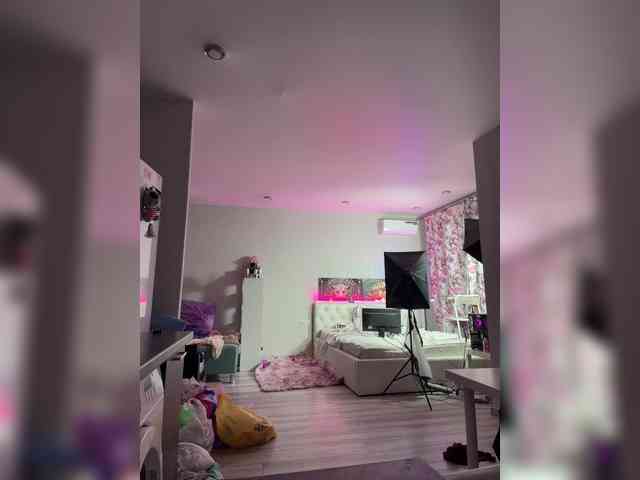 Madam_koss's chat room