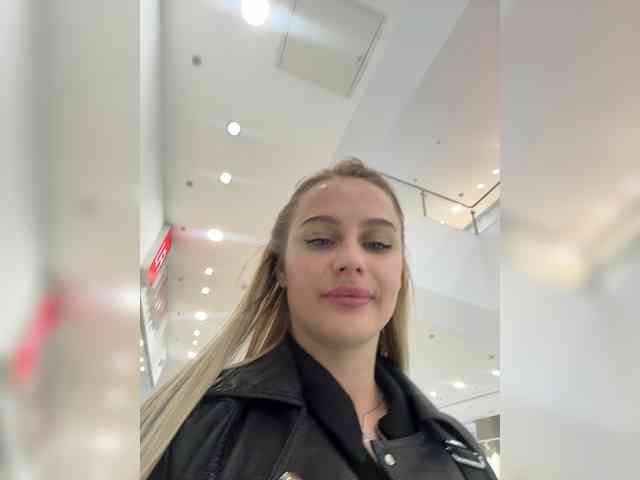 _Katrinka_'s chat room