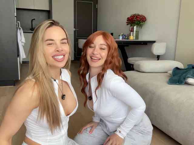 diffgirls1-1's chat room