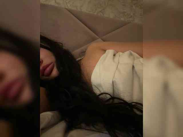 Ekaterina2221's chat room