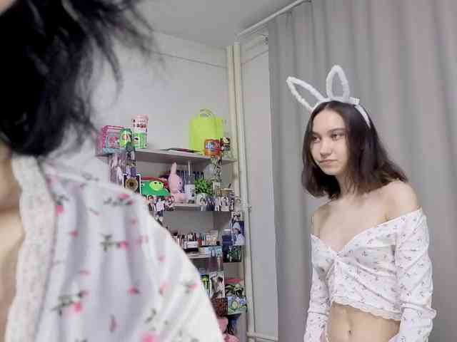 KateMooss's chat room