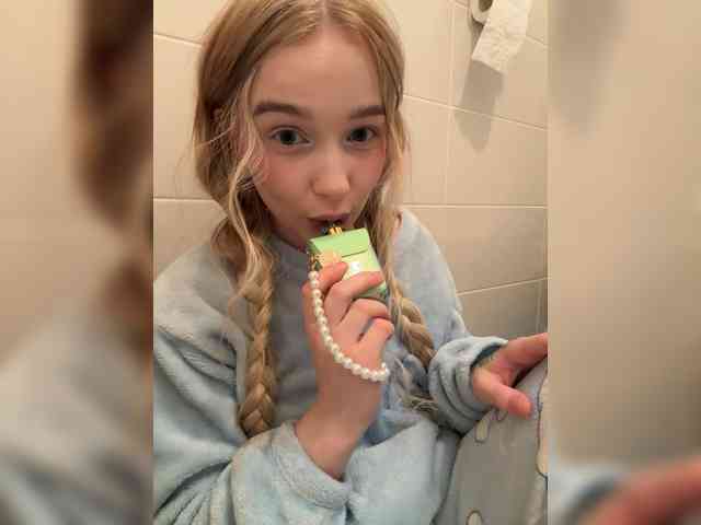 MimiMila's chat room