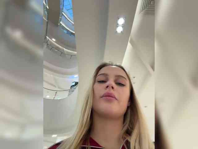 _Katrinka_'s chat room