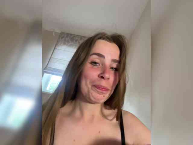 LolaSexxx's chat room