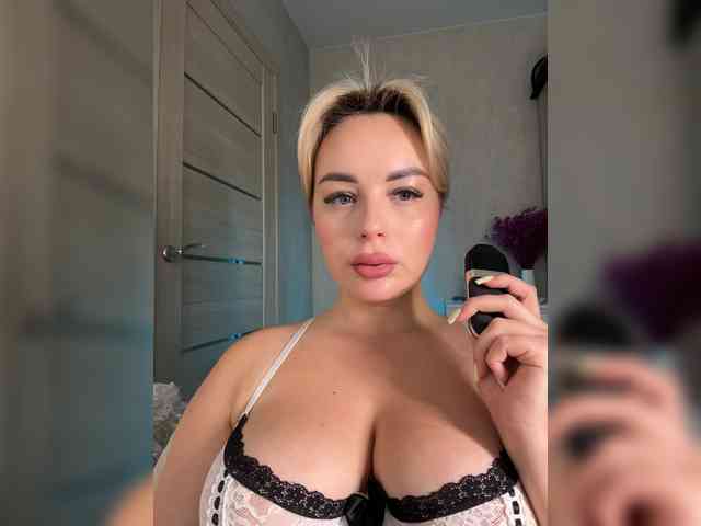 Mila-m's chat room
