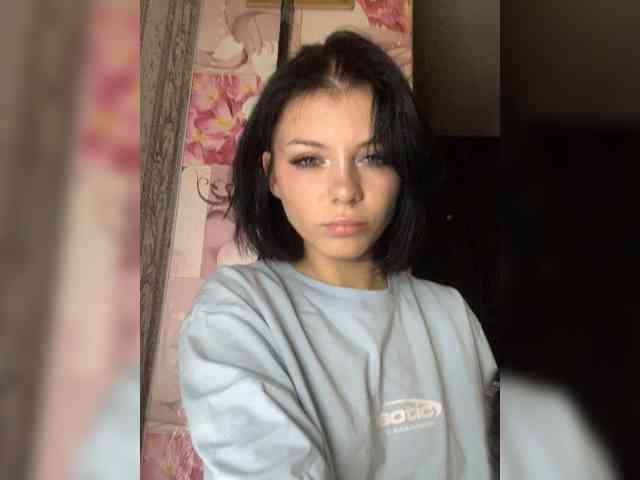 BlackKittyX's chat room