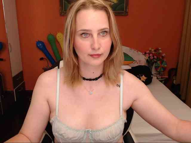 NatashaRouge's chat room