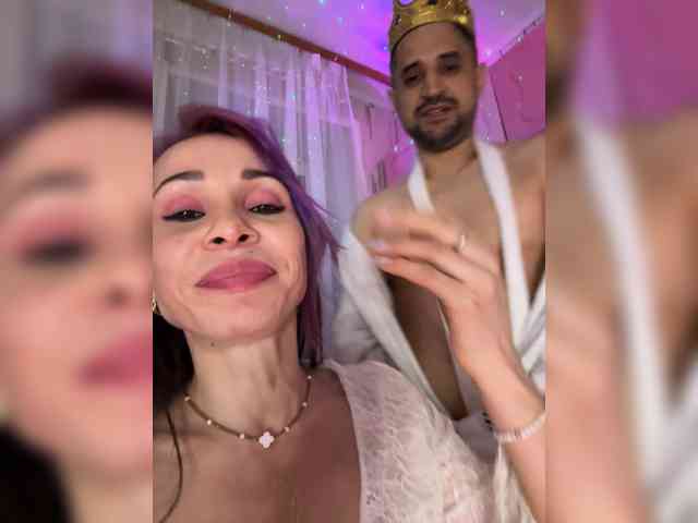 VIP17CoupleDream's chat room