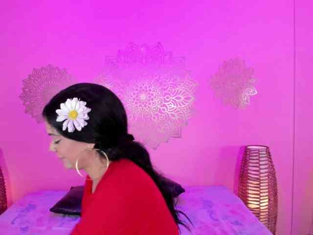 MarianaMontezz's chat room