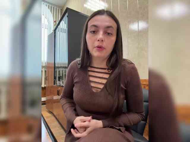 LustySass's chat room